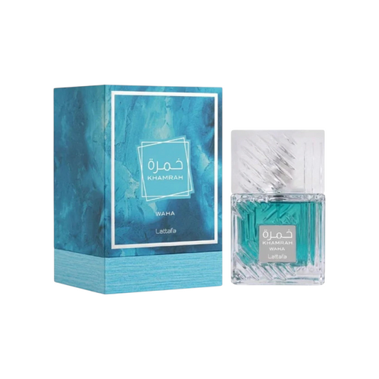 Perfume unisex KingParfumCol Khamrah Waha de Lattafa con caja azul texturizada y frasco de cristal elegante
